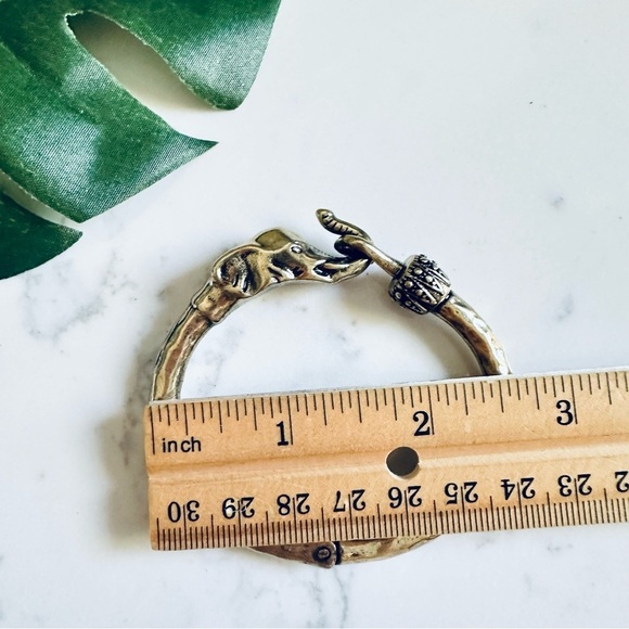 2/$30🌵 Brass Look Elephant Bracelet Trunk Hook Hinged NEW African Safari Indian - Picture 4 of 10